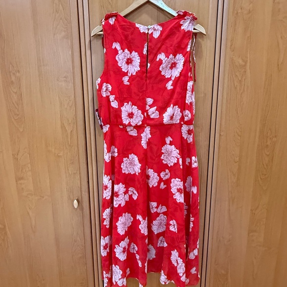 Vince Camuto Floral Print Tie Shoulder Dress New With Tags - Picture 11 of 12